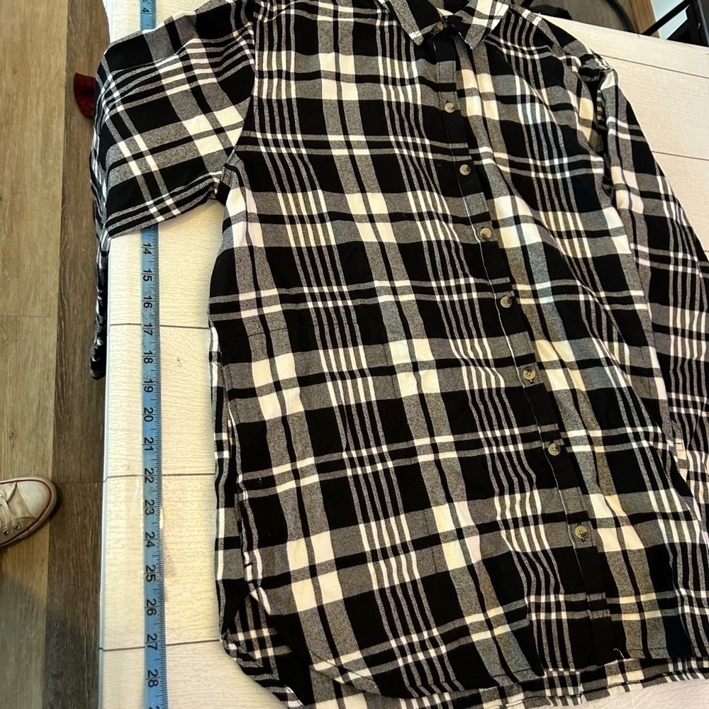 Jack’s girlfriend New York xxl black and white button up flannel - Picture 4 of 8